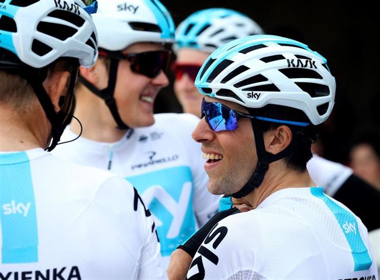 Castroviejo, Sky taldearekin. Argazkia: EFE