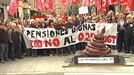 UGT y CCOO acusan al Gobierno español de ser 'cruel' con los pensionistas