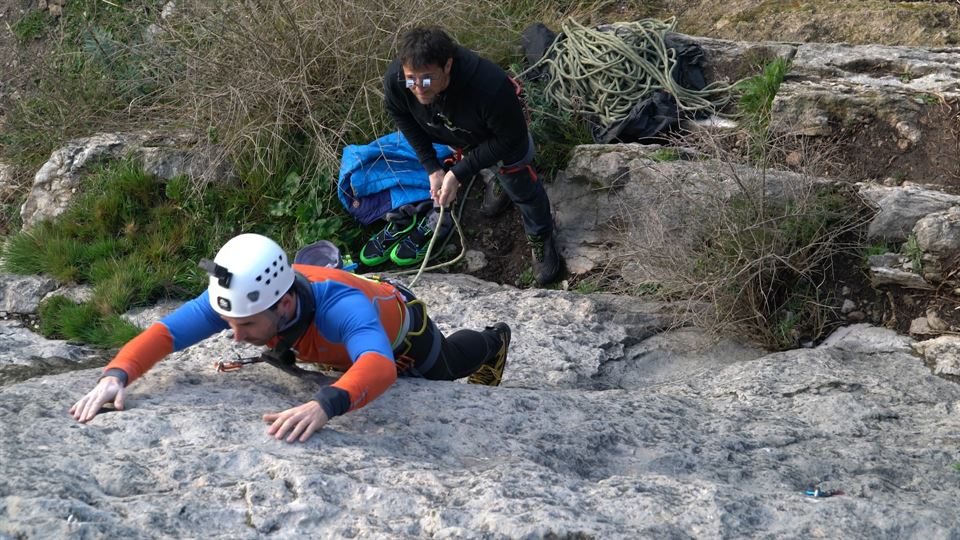 Gaztanazpi eskalatzen sokak