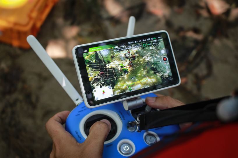 Los planos aéreos también llevan su trabajo, así es cómo se controlan los 'drones'