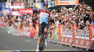 Bob Jungels se adjudica en solitario la Lieja Bastoña Lieja