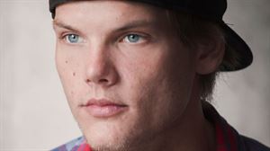 Avicii izan dugu gogoan, 'SOS' abesti berria dela eta