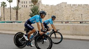 Movistar taldea kronoa aztertzen