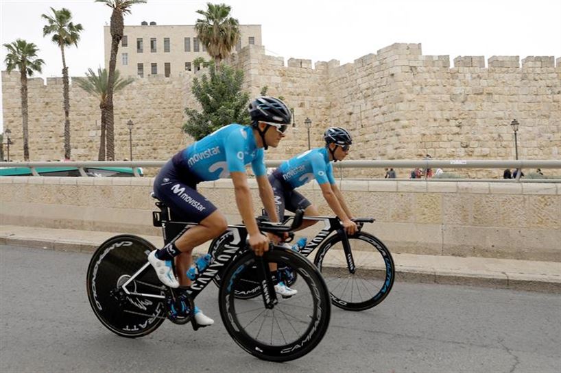 Movistar taldea kronoa aztertzen