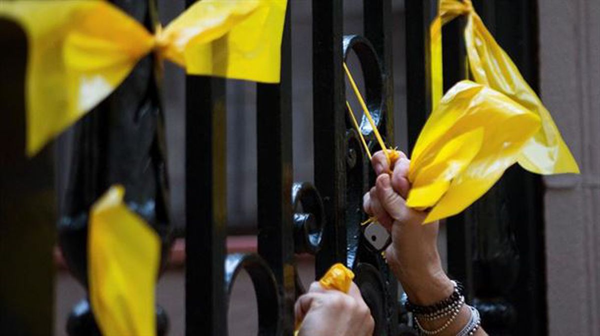 El Govern avanza una respuesta 'combativa' a la orden sobre los lazos amarillos