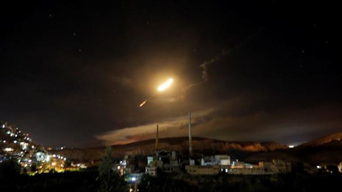 Imagen nocturna de misiles sobre Damasco