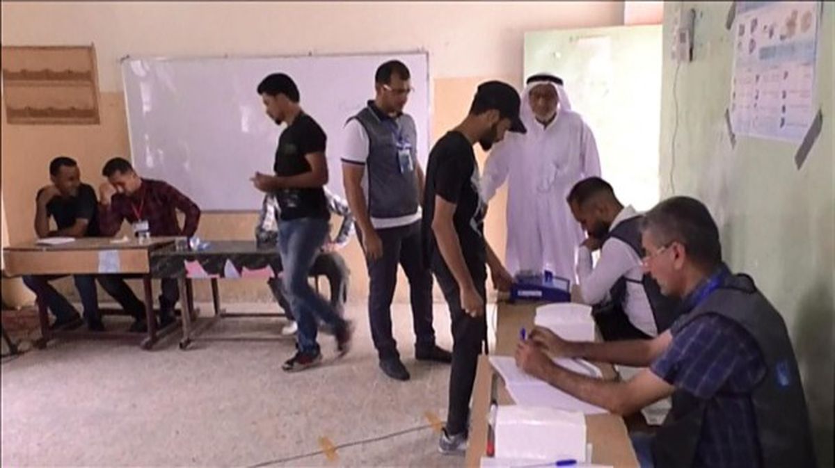 Los iraquíes deciden su futuro. Foto: agencia Reuters