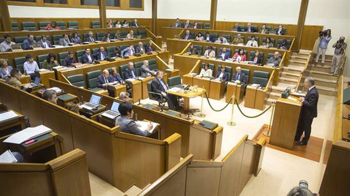 Imagen de archivo del Parlamento Vasco. Foto: EFE