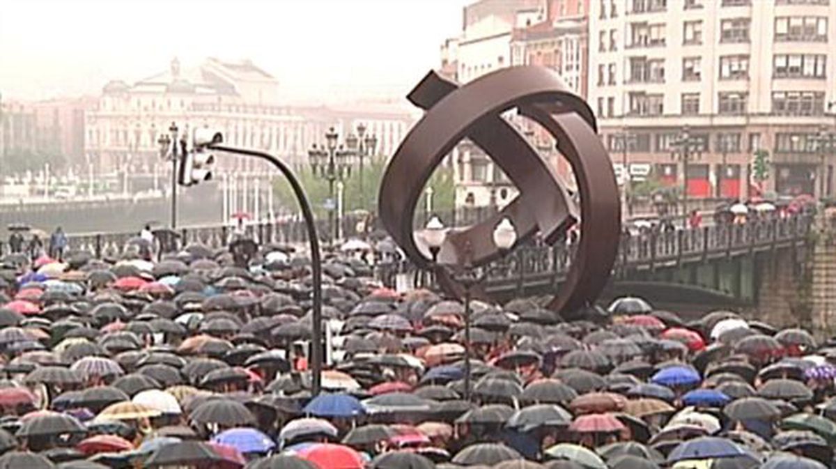 Concentración de pensionistas en Bilbao. EiTB