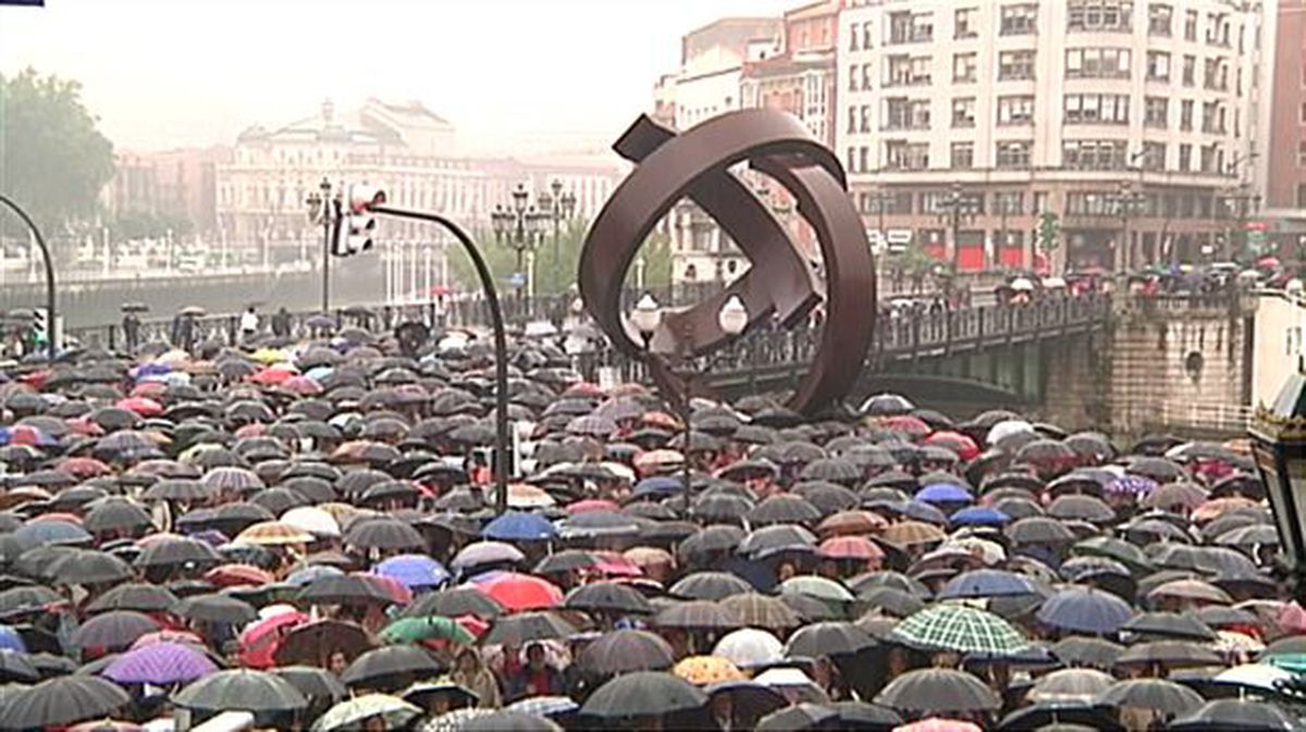 Concentración de pensionistas en Bilbao. EiTB