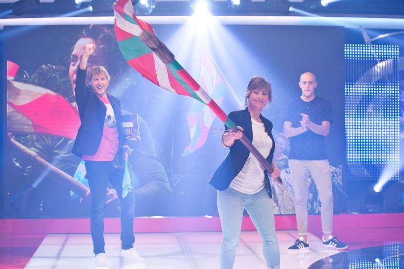 Eider, ondeando la ikurriña