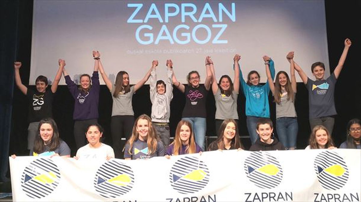 "Zapran Gagoz" lelopean egingo dute jaia. Argazkia: Euskal Eskola Publikoa
