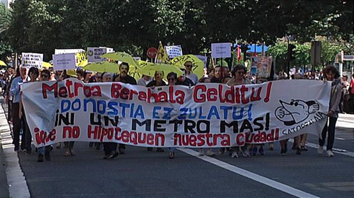 Imagen de la marcha de este sábado en Donostia. Foto: EiTB