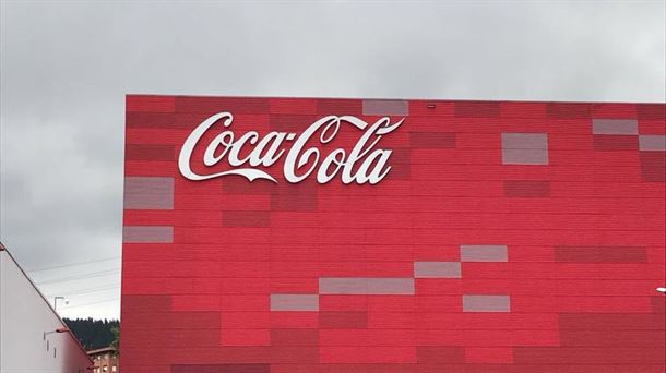 Coca Colaren osagai sekretua Irlandatik ekartzen dute Galdakaora