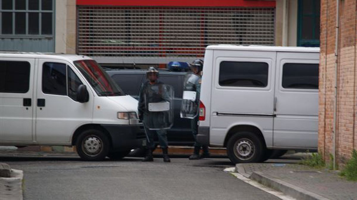 La Guardia Civil detiene a los jóvenes de Alsasua. foto: guaixe.eus