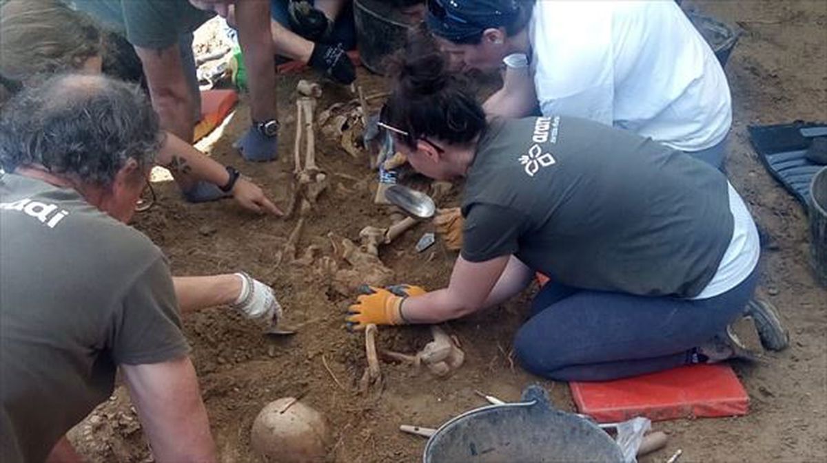 Los cuerpos estaban en las inmediaciones del monolito de Artazu. Foto: Gobierno de Navarra.