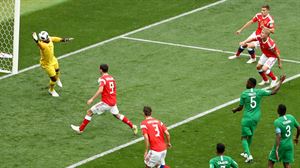 Errusia vs Saudi Arabia partida. Yuri Gazinkyk sartu du lehen gola. Argazkia: EFE