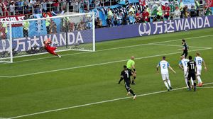 Messik penaltia huts egin du Argentina-Islandia (1-1) partidan. Argazkia: EFE