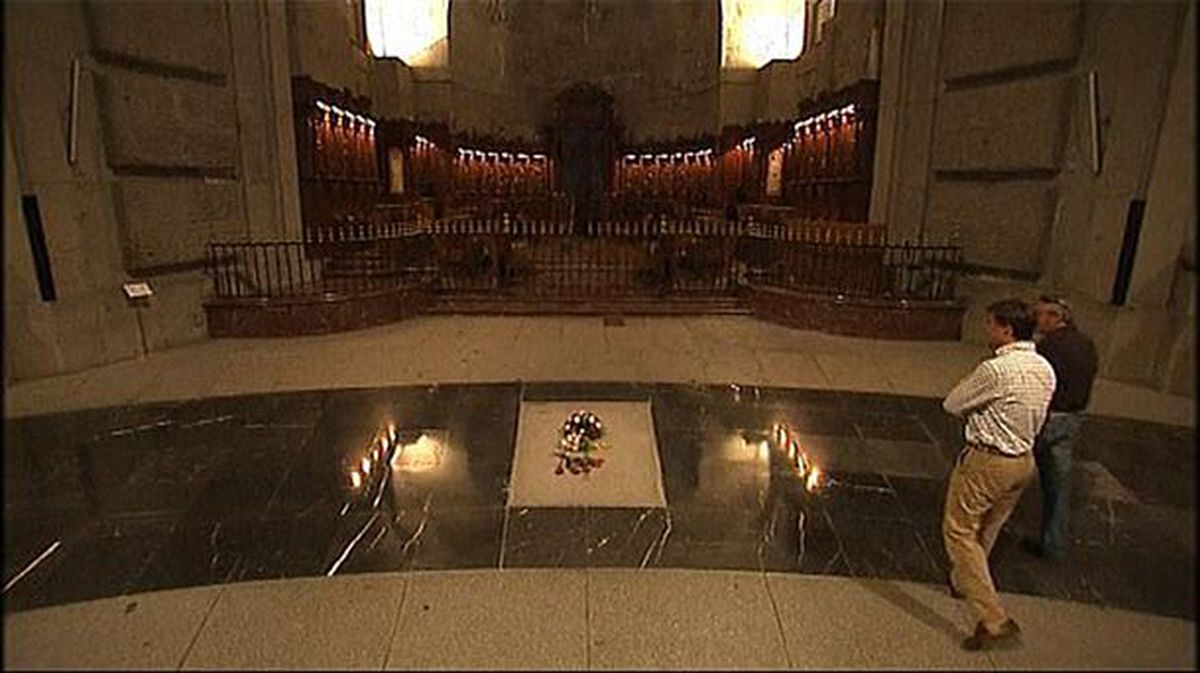 Tumba del dictador Francisco Franco en el Valle de los Caídos. Imagen obtenida de un vídeo de EiTB.