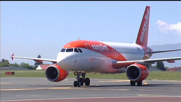 Un avión de Easyet en pista, en una imagen de archivo