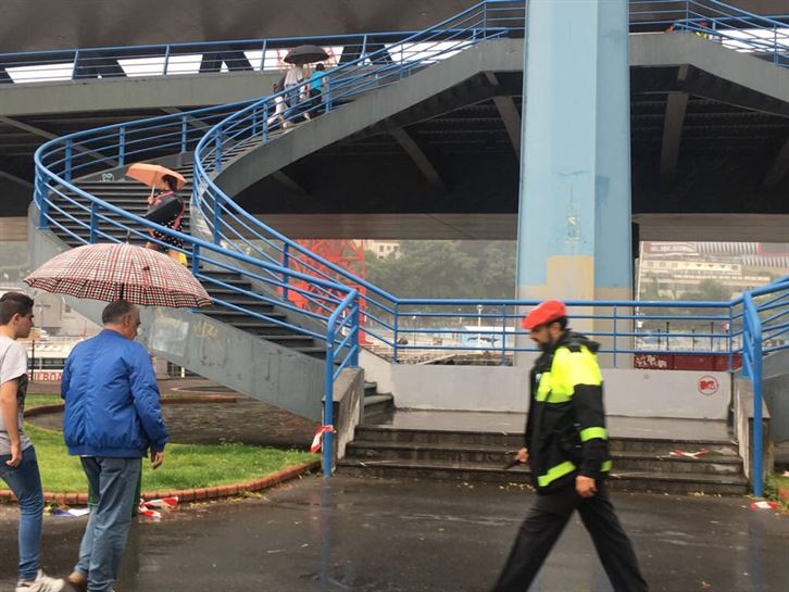 Reabierto a los peatones el puente Euskalduna. Foto: EiTB
