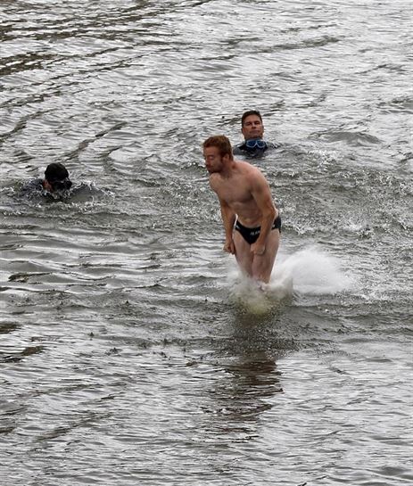 Red Bull Cliff Diving jauziak Bilbo 2018. Argazkia: Efe.
