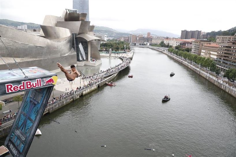 Red Bull Cliff Diving jauziak Bilbo 2018. Argazkia: Efe.
