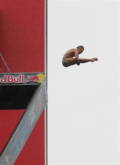 Red Bull Cliff Diving jauziak Bilbo 2018. Argazkia: Efe.