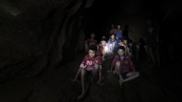 Niños atrapados en la cueva de Tailandia, imagen de informativos EiTB