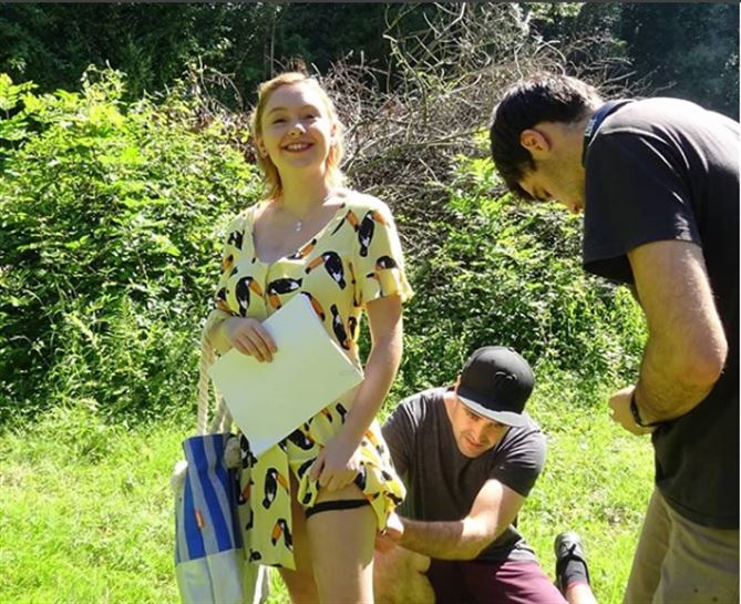 Mikrofonoak ezkutatzen