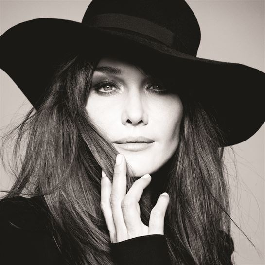 Carla Bruni, el 19 de julio en Mendizorrotza.  Imagen facilitada por el Festival de Jazz de Vitoria