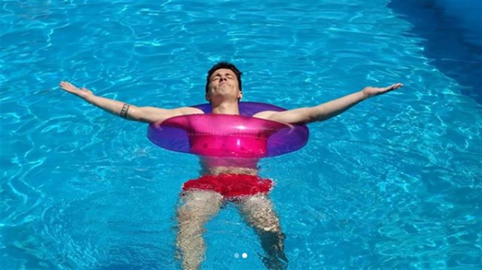 Iker Villa igerilekuan