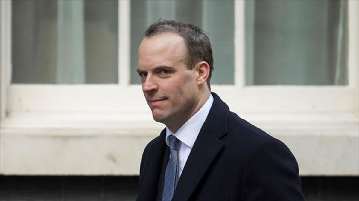May designa a Dominic Raab nuevo ministro para el 'brexit' tras la renuncia de Davis