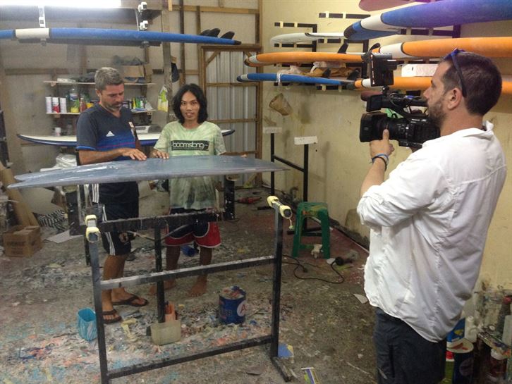 Eduardo viajó a Bali con su hermano y se quedó