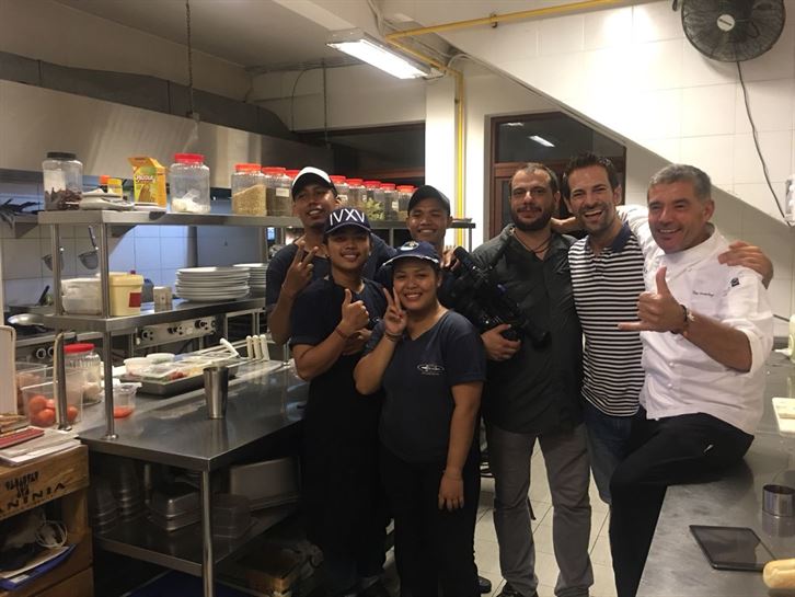 En la cocina del restaurante de Jose, Akua de Bilbao
