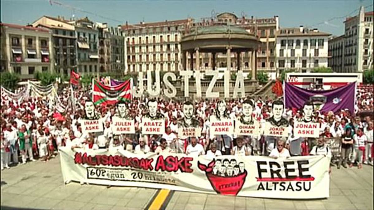 Una manifestación en Pamplona a favor de los jóvenes de Alsasua. Foto: EiTB