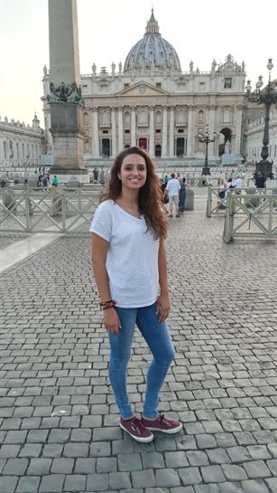 Marina, joven enfermera de Pamplona