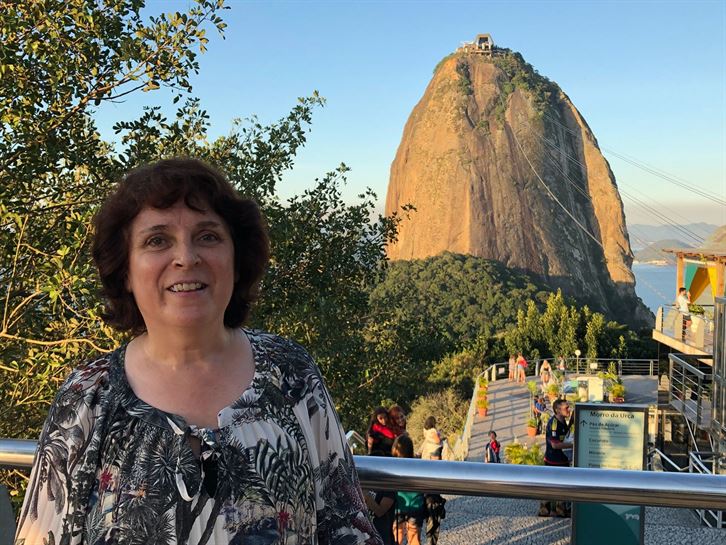 Arantza, de Amezketa, posa junto a una de las vistas más famosas de la Bahía de Guanabara