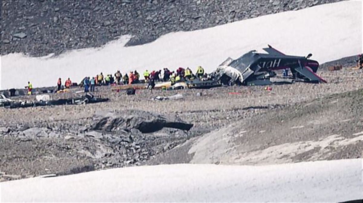 Foto del avión siniestrado en Suiza. France Press