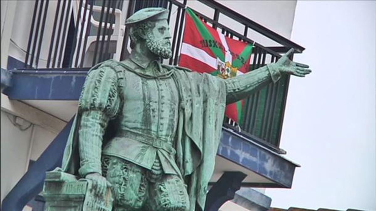 Estatua de Juan Sebastian Elkano 