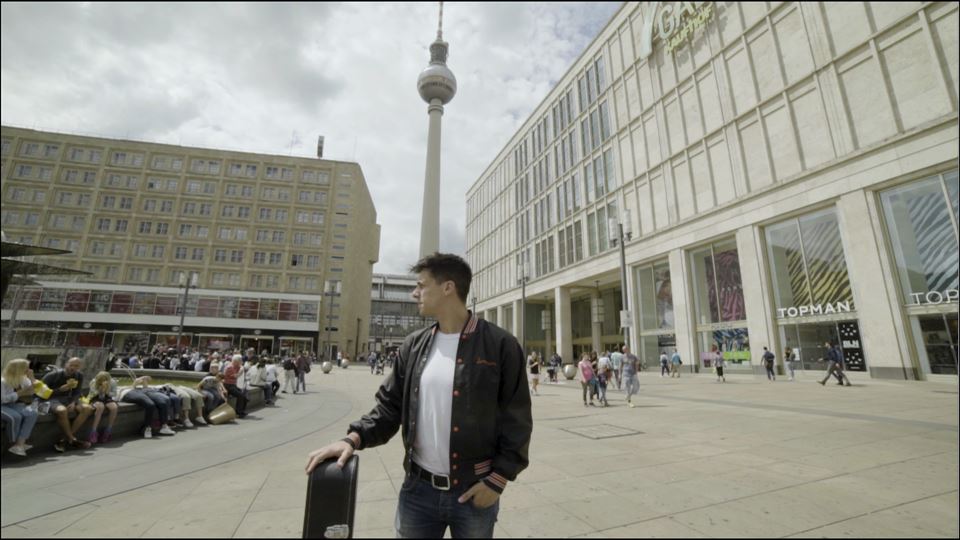 Pello Reparaz abeslari eta aurkezlea, Berlinen. (Argazkia: EiTB)