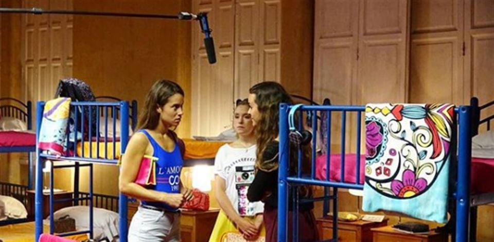 Ane, Naia eta Eli. Zertan ote dabil hirukote hau?