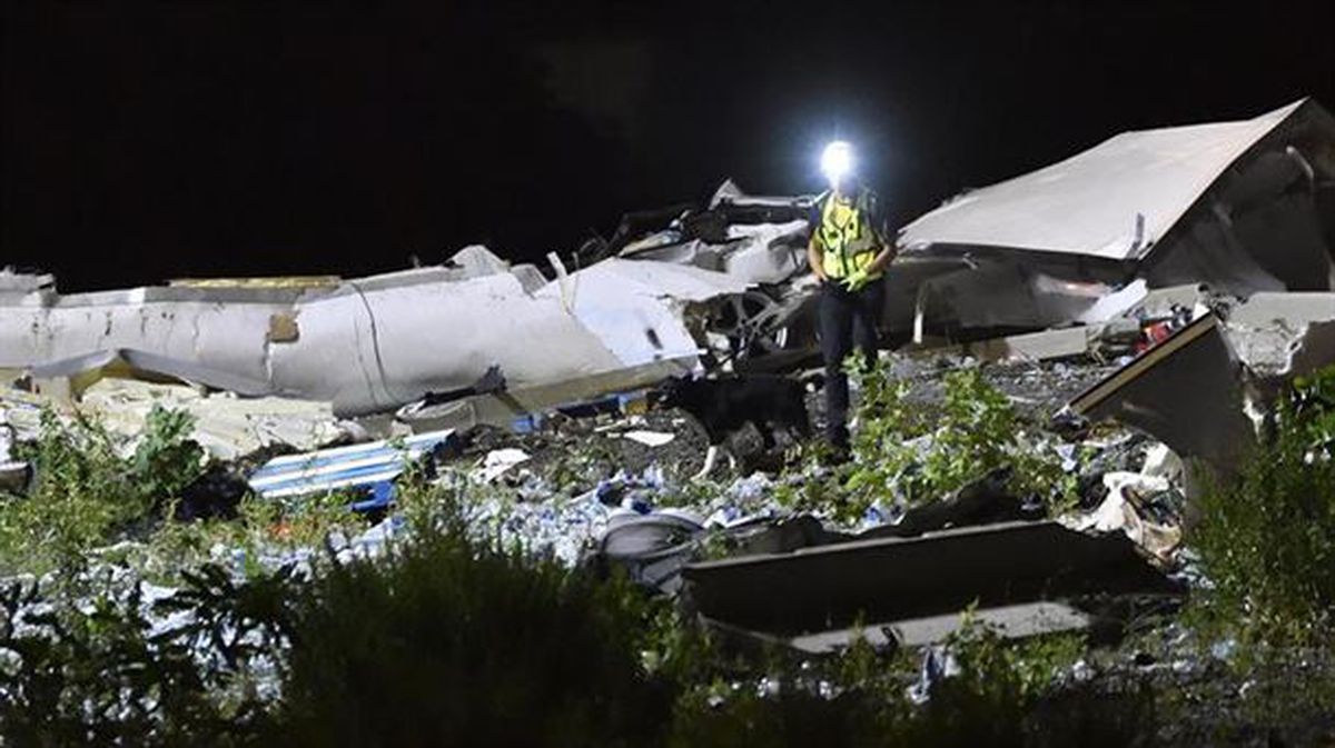 Al menos 37 muertos en Génova, tras el derrumbe de un puente. Fuente: EFE
