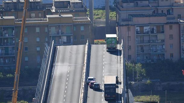 El viaducto sobre Génova totalmente destruido. Foto: EFE