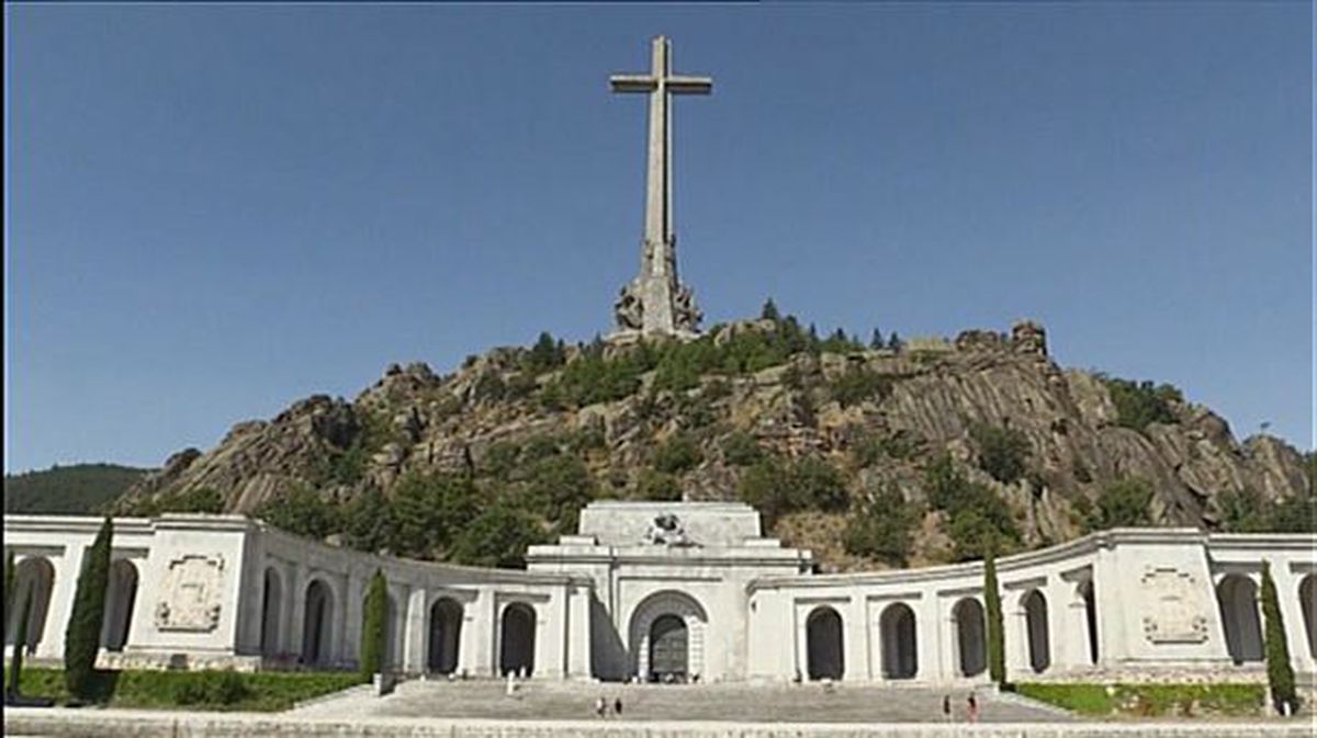 PP y Ciudadanos no apoyarán la exhumación de Franco