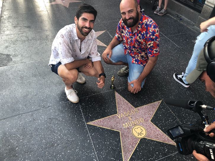 Hemos encontrado la estrella de Vascos por el Mundo en el Paseo de la Fama de Hollywood.