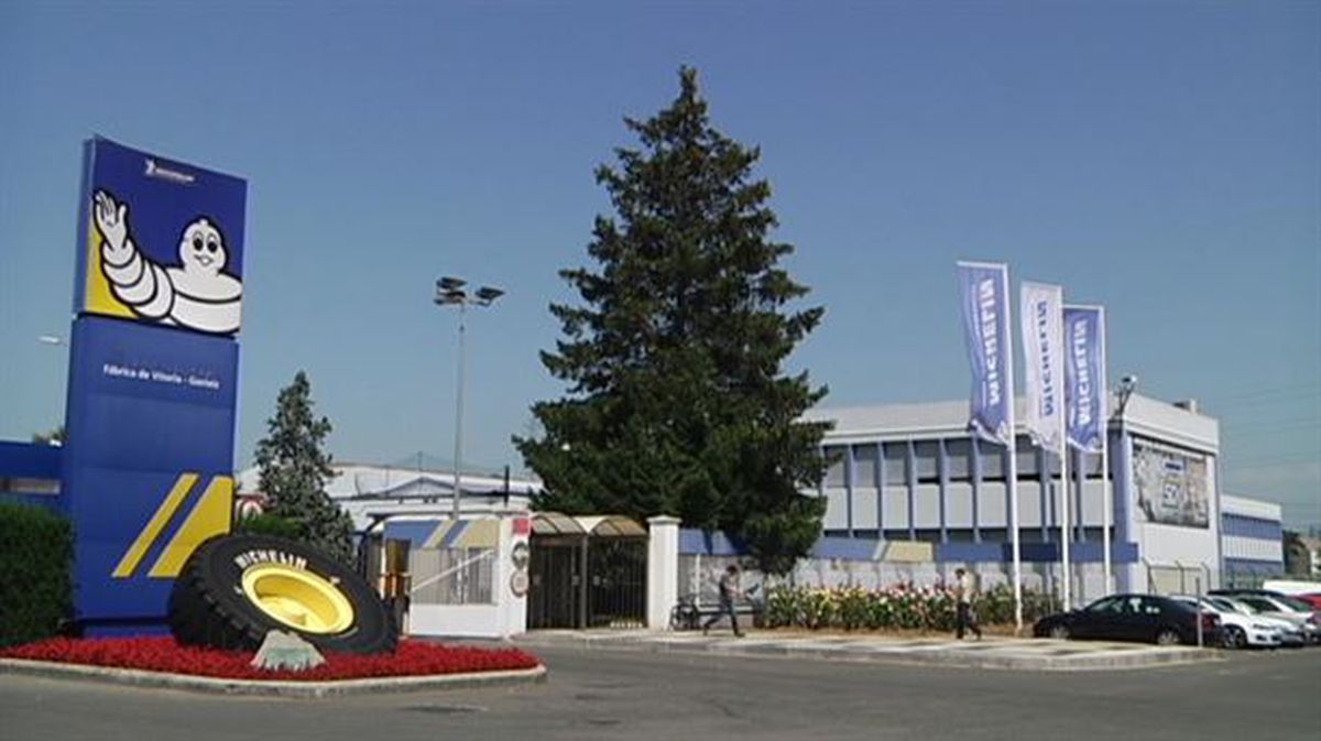 Planta de Michelin en la capital alavesa. Imagen extraída de un vídeo de EiTB