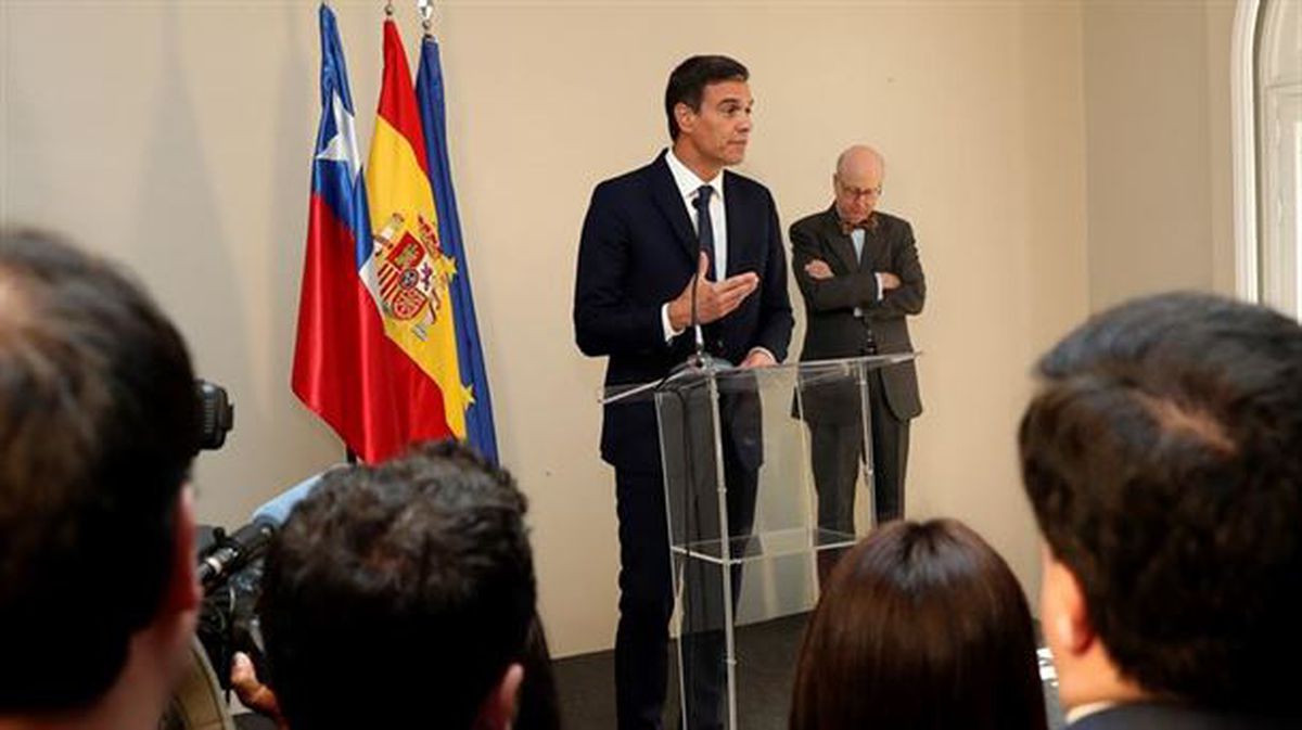 El presidente del Gobierno de España, Pedro Sánchez, en Chile. Foto: EFE. 