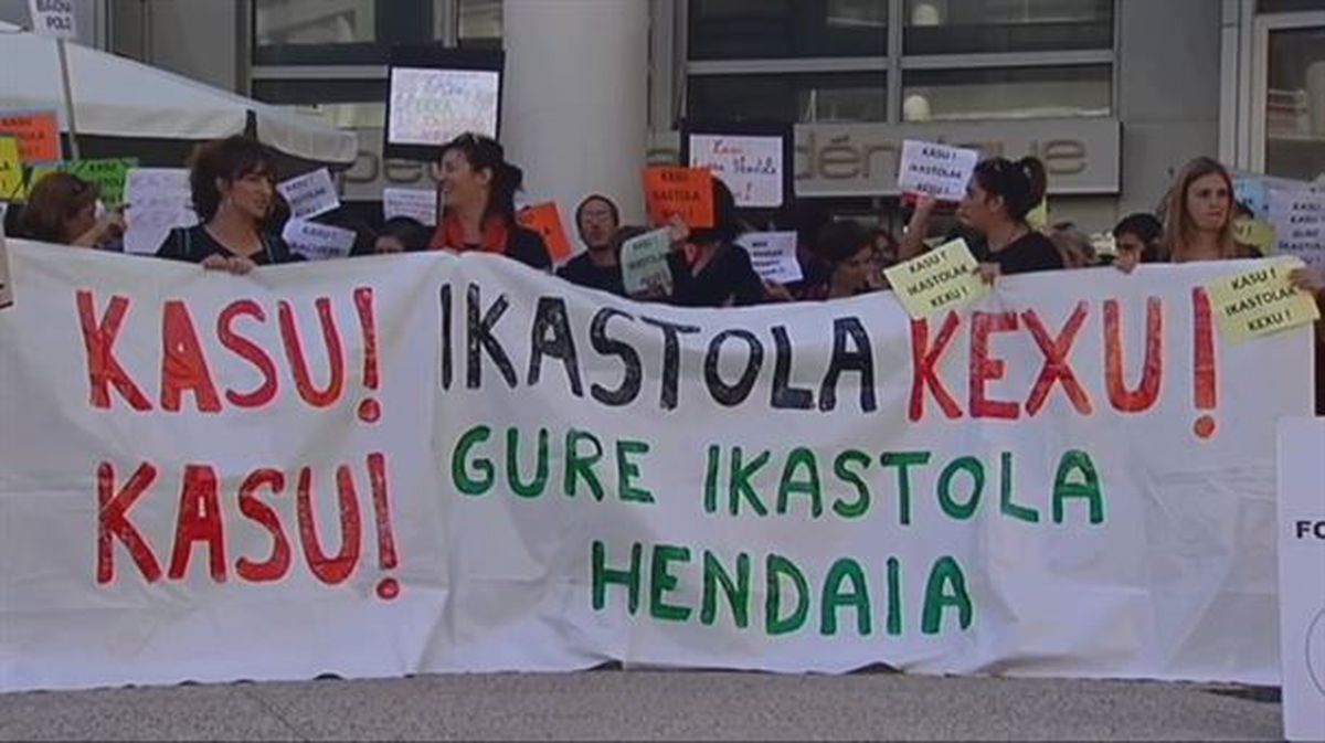 Trabajadores de Seaska protestan en Pau. Imagen de archivo: EiTB