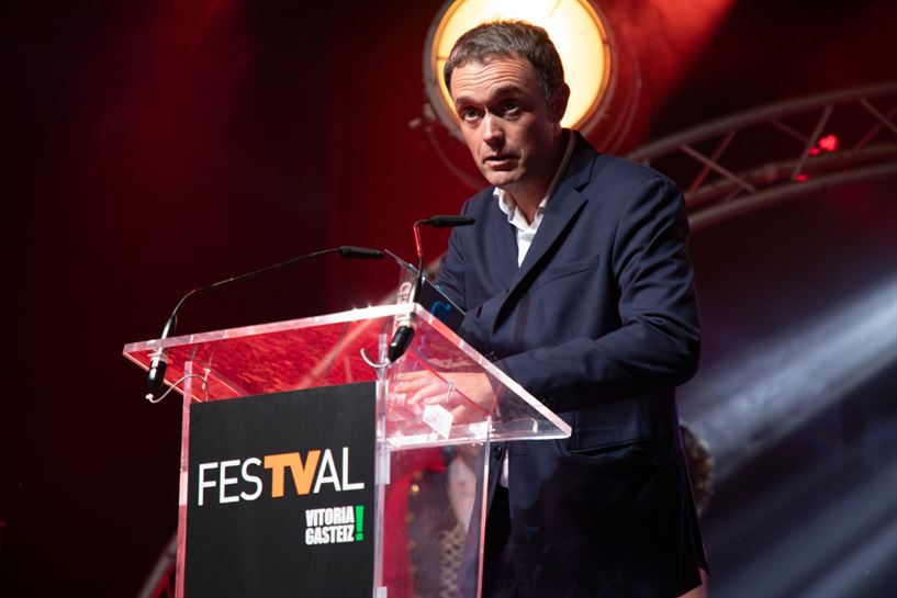 Mikel Ayestaran kazetaria, EiTB Saria jaso aurretik.